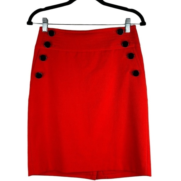 LOFT Ann Taylor Red Retro Black Button Skirt Size 4P - Picture 1 of 6